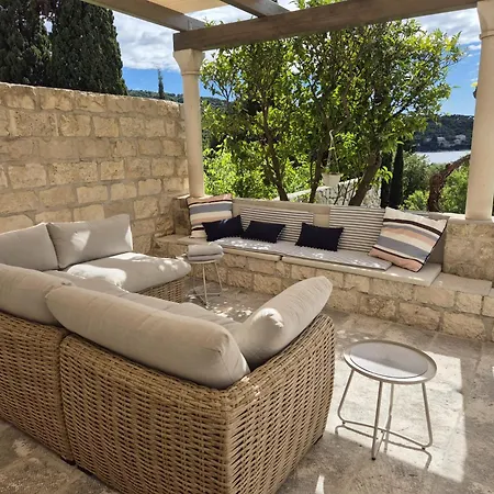 Charming Sea View 